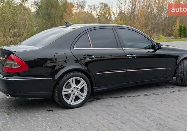 Черный Мерседес Е-Класс, объемом двигателя 2.15 л и пробегом 350 тыс. км за 8900 $, фото 5 на Automoto.ua