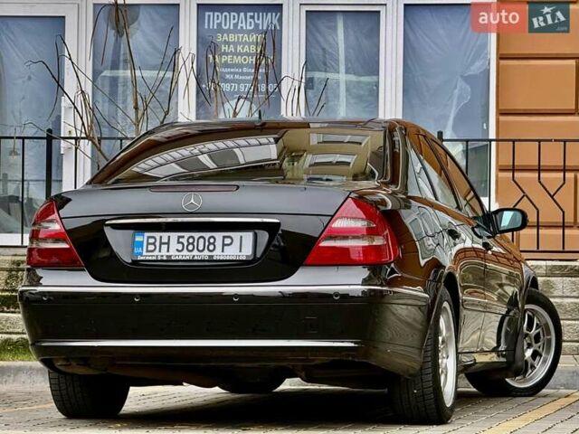 Черный Мерседес Е-Класс, объемом двигателя 2.1 л и пробегом 221 тыс. км за 7800 $, фото 55 на Automoto.ua