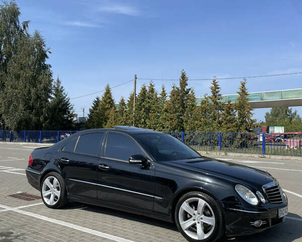 Черный Мерседес Е-Класс, объемом двигателя 3 л и пробегом 344 тыс. км за 9800 $, фото 6 на Automoto.ua