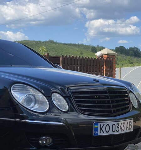 Черный Мерседес Е-Класс, объемом двигателя 2.99 л и пробегом 310 тыс. км за 8200 $, фото 2 на Automoto.ua