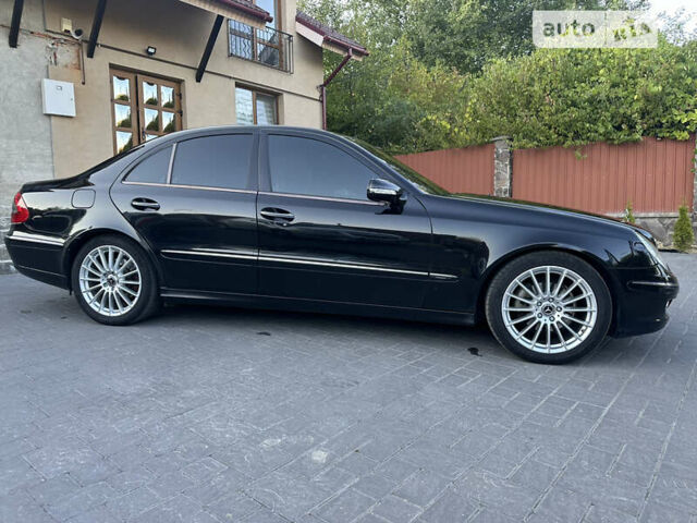 Черный Мерседес Е-Класс, объемом двигателя 2.99 л и пробегом 340 тыс. км за 11000 $, фото 3 на Automoto.ua