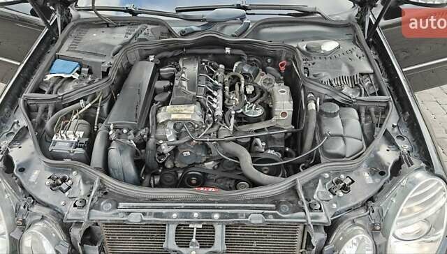 Черный Мерседес Е-Класс, объемом двигателя 2.2 л и пробегом 325 тыс. км за 9900 $, фото 38 на Automoto.ua