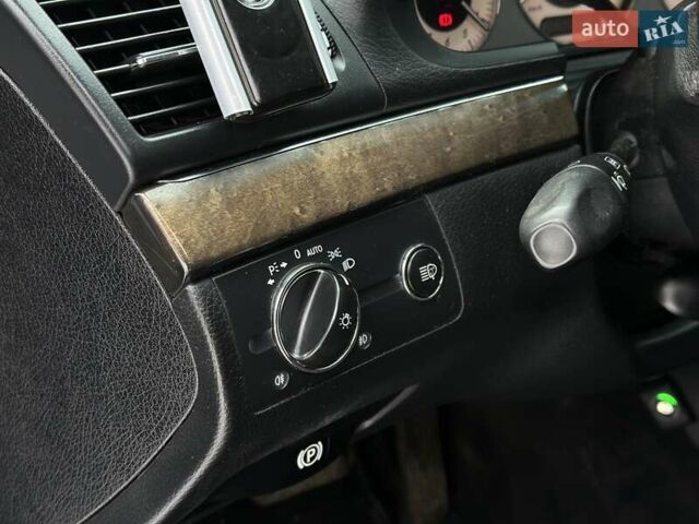 Чорний Мерседес Е-Клас, об'ємом двигуна 1.8 л та пробігом 398 тис. км за 7800 $, фото 26 на Automoto.ua