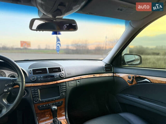 Чорний Мерседес Е-Клас, об'ємом двигуна 3.5 л та пробігом 216 тис. км за 8500 $, фото 24 на Automoto.ua