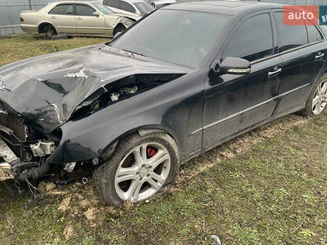 Чорний Мерседес Е-Клас, об'ємом двигуна 2.99 л та пробігом 374 тис. км за 4700 $, фото 1 на Automoto.ua