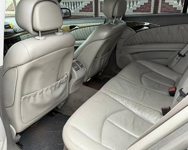 Черный Мерседес Е-Класс, объемом двигателя 2.99 л и пробегом 355 тыс. км за 7500 $, фото 14 на Automoto.ua