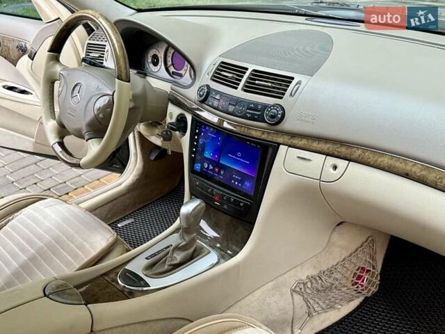 Черный Мерседес Е-Класс, объемом двигателя 2.1 л и пробегом 221 тыс. км за 7800 $, фото 18 на Automoto.ua