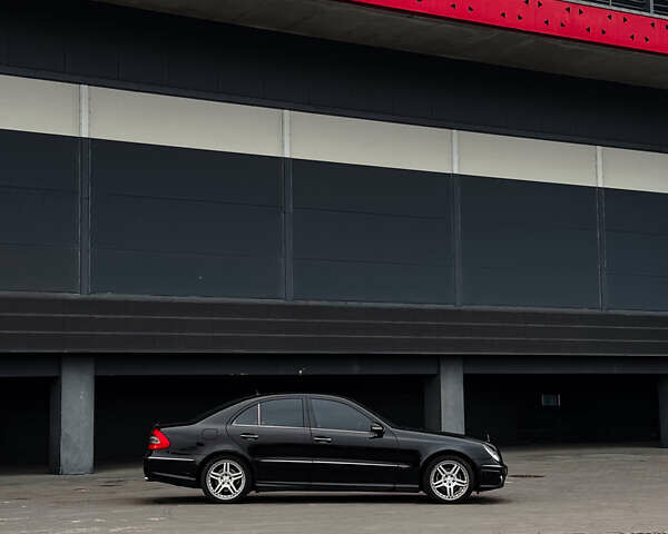 Черный Мерседес Е-Класс, объемом двигателя 3 л и пробегом 384 тыс. км за 9500 $, фото 3 на Automoto.ua