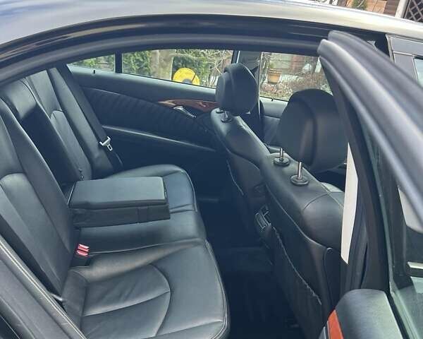 Чорний Мерседес Е-Клас, об'ємом двигуна 0 л та пробігом 228 тис. км за 12499 $, фото 21 на Automoto.ua