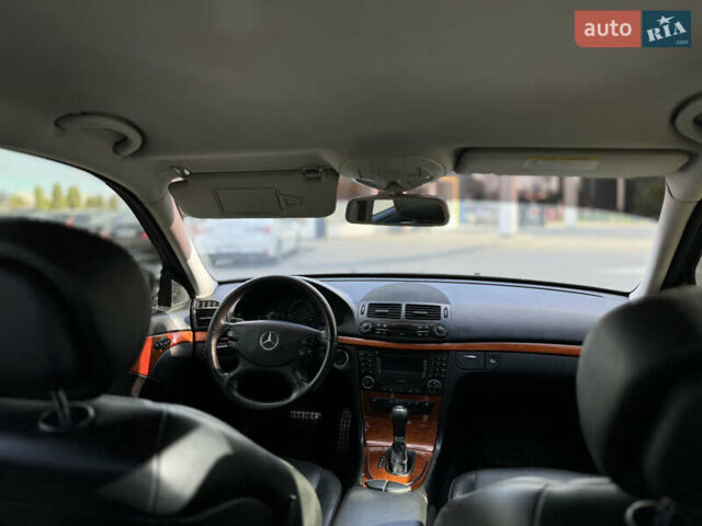 Мерседес Е-Клас 2007 у Івано-Франківську на Automoto.ua Чорний Мерседес Е-Клас, об'ємом двигуна 3 л та пробігом 309 тис. км за 6300 $, фото 21 на Automoto.ua