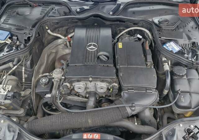 Черный Мерседес Е-Класс, объемом двигателя 1.8 л и пробегом 277 тыс. км за 7500 $, фото 9 на Automoto.ua