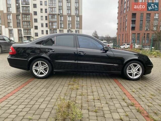 Черный Мерседес Е-Класс, объемом двигателя 3 л и пробегом 351 тыс. км за 9400 $, фото 4 на Automoto.ua