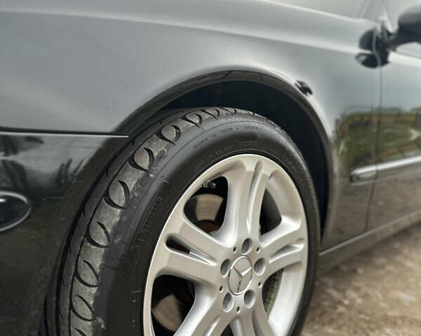 Черный Мерседес Е-Класс, объемом двигателя 2.15 л и пробегом 260 тыс. км за 11777 $, фото 18 на Automoto.ua