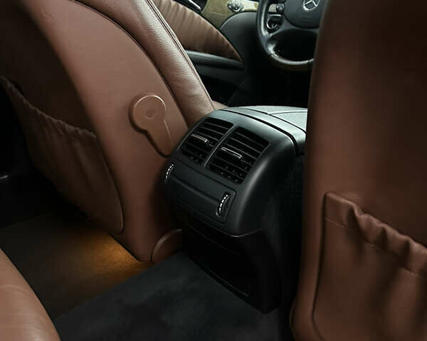 Черный Мерседес Е-Класс, объемом двигателя 2.15 л и пробегом 260 тыс. км за 11777 $, фото 28 на Automoto.ua