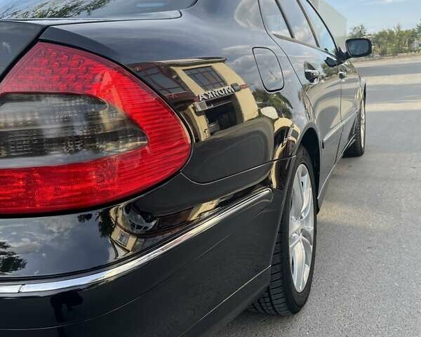 Мерседес Е-Клас 2007 у Одесі на Automoto.ua Чорний Мерседес Е-Клас, об'ємом двигуна 1.8 л та пробігом 273 тис. км за 9200 $, фото 14 на Automoto.ua