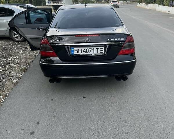 Мерседес Е-Клас 2007 у Одесі на Automoto.ua Чорний Мерседес Е-Клас, об'ємом двигуна 1.8 л та пробігом 273 тис. км за 9200 $, фото 2 на Automoto.ua