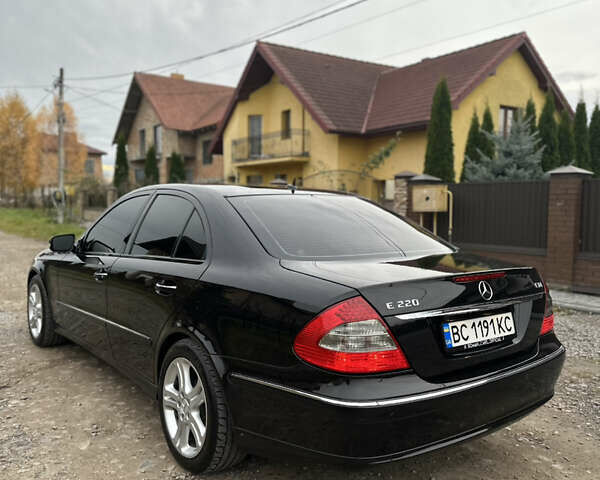 Черный Мерседес Е-Класс, объемом двигателя 2.15 л и пробегом 260 тыс. км за 11777 $, фото 14 на Automoto.ua