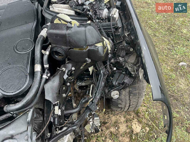 Чорний Мерседес Е-Клас, об'ємом двигуна 2.99 л та пробігом 374 тис. км за 4700 $, фото 12 на Automoto.ua