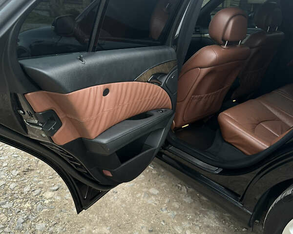 Черный Мерседес Е-Класс, объемом двигателя 2.15 л и пробегом 260 тыс. км за 11777 $, фото 24 на Automoto.ua