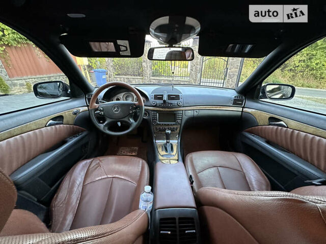 Черный Мерседес Е-Класс, объемом двигателя 2.99 л и пробегом 340 тыс. км за 11000 $, фото 6 на Automoto.ua