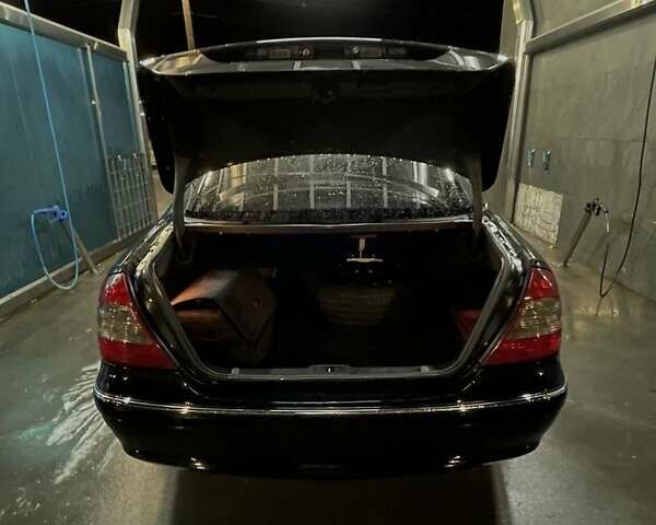 Черный Мерседес Е-Класс, объемом двигателя 3 л и пробегом 201 тыс. км за 7999 $, фото 5 на Automoto.ua