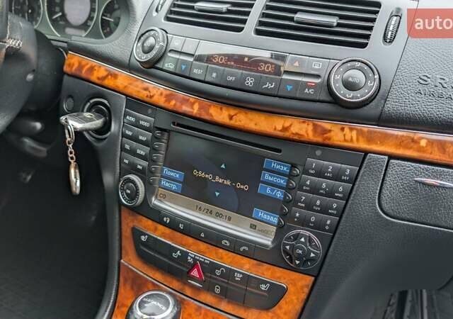 Черный Мерседес Е-Класс, объемом двигателя 2.15 л и пробегом 350 тыс. км за 8900 $, фото 38 на Automoto.ua