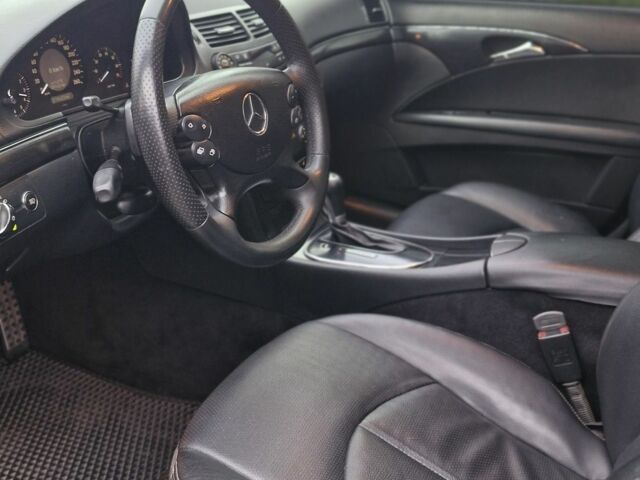 Черный Мерседес Е-Класс, объемом двигателя 1.8 л и пробегом 218 тыс. км за 7700 $, фото 4 на Automoto.ua