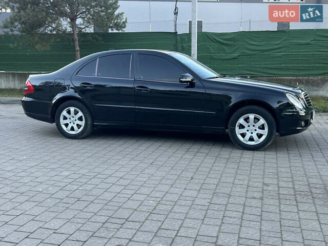 Черный Мерседес Е-Класс, объемом двигателя 2.2 л и пробегом 317 тыс. км за 6700 $, фото 3 на Automoto.ua