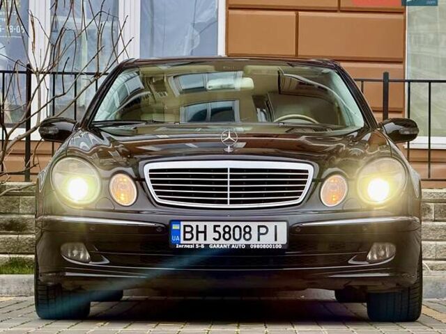 Черный Мерседес Е-Класс, объемом двигателя 2.1 л и пробегом 221 тыс. км за 7800 $, фото 4 на Automoto.ua