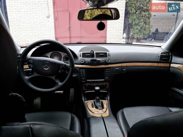 Черный Мерседес Е-Класс, объемом двигателя 2.99 л и пробегом 333 тыс. км за 11599 $, фото 17 на Automoto.ua