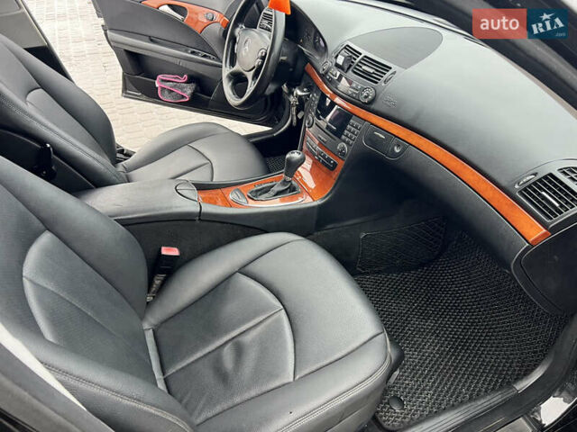 Чорний Мерседес Е-Клас, об'ємом двигуна 2.2 л та пробігом 317 тис. км за 6700 $, фото 22 на Automoto.ua