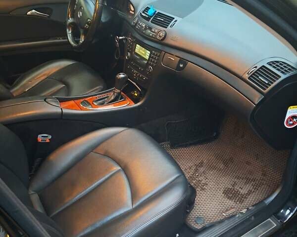 Мерседес Е-Класс 2007 в Маневичах на Automoto.ua Черный Мерседес Е-Класс, объемом двигателя 2.2 л и пробегом 340 тыс. км за 8650 $, фото 13 на Automoto.ua