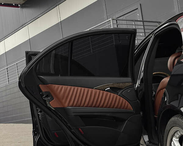 Черный Мерседес Е-Класс, объемом двигателя 3 л и пробегом 384 тыс. км за 9500 $, фото 23 на Automoto.ua