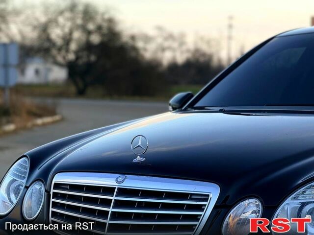 Черный Мерседес Е-Класс, объемом двигателя 3.5 л и пробегом 237 тыс. км за 9800 $, фото 5 на Automoto.ua