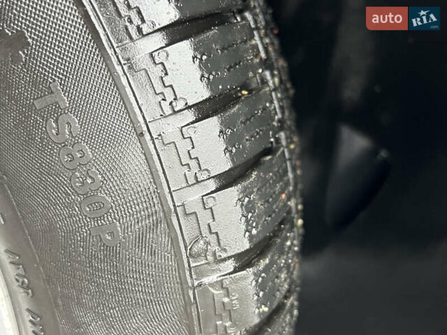 Чорний Мерседес Е-Клас, об'ємом двигуна 2.2 л та пробігом 317 тис. км за 6700 $, фото 13 на Automoto.ua