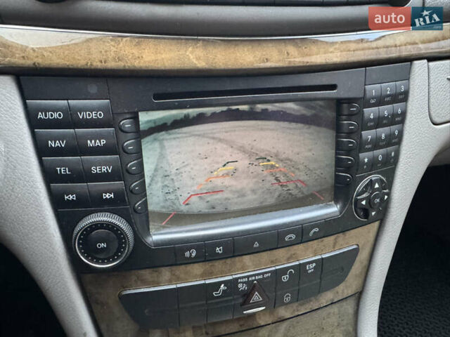 Черный Мерседес Е-Класс, объемом двигателя 2.99 л и пробегом 356 тыс. км за 7500 $, фото 19 на Automoto.ua