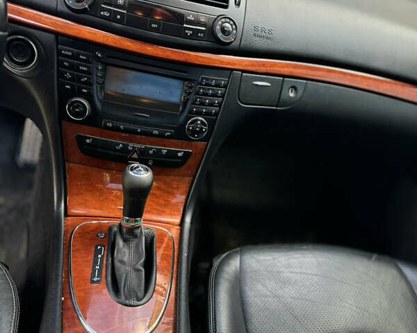 Мерседес Е-Клас 2007 у Івано-Франківську на Automoto.ua Чорний Мерседес Е-Клас, об'ємом двигуна 3 л та пробігом 309 тис. км за 6300 $, фото 15 на Automoto.ua