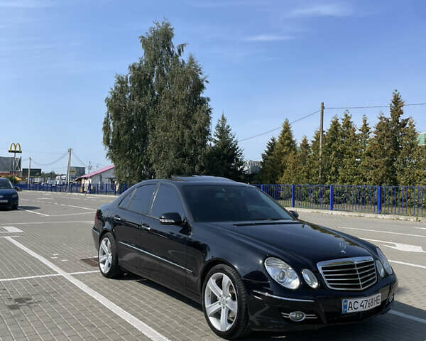 Черный Мерседес Е-Класс, объемом двигателя 3 л и пробегом 344 тыс. км за 9800 $, фото 1 на Automoto.ua