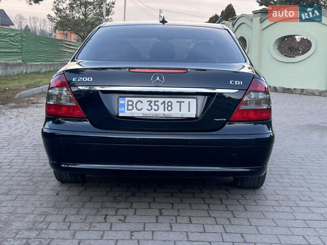 Черный Мерседес Е-Класс, объемом двигателя 2.2 л и пробегом 317 тыс. км за 6700 $, фото 5 на Automoto.ua