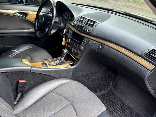 Чорний Мерседес Е-Клас, об'ємом двигуна 1.8 л та пробігом 390 тис. км за 7000 $, фото 8 на Automoto.ua