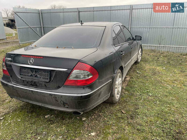Чорний Мерседес Е-Клас, об'ємом двигуна 2.99 л та пробігом 374 тис. км за 4700 $, фото 15 на Automoto.ua