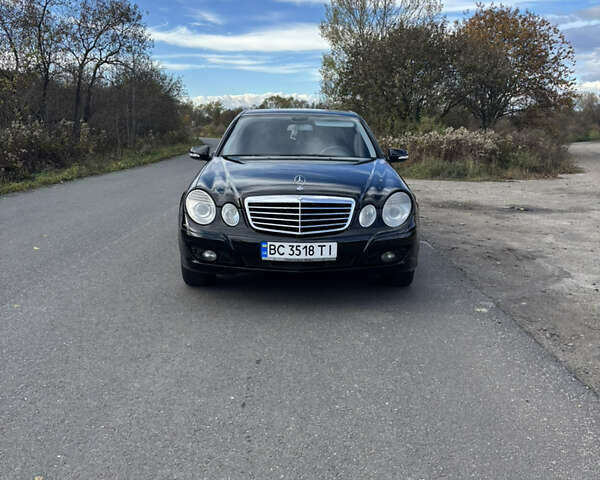 Мерседес Е-Класс 2007 в Яворове на Automoto.ua Черный Мерседес Е-Класс, объемом двигателя 2.2 л и пробегом 316 тыс. км за 6000 $, фото 1 на Automoto.ua