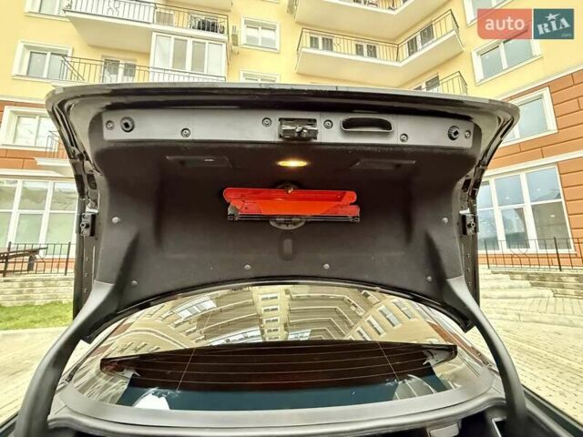 Черный Мерседес Е-Класс, объемом двигателя 2.1 л и пробегом 221 тыс. км за 7800 $, фото 41 на Automoto.ua