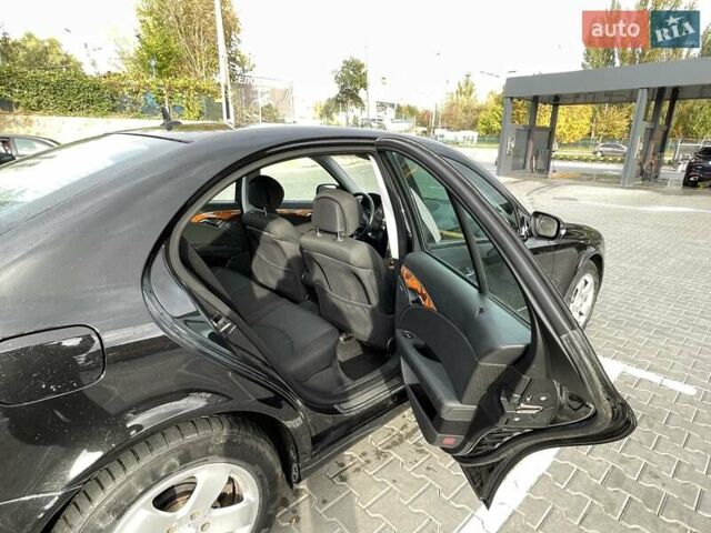 Чорний Мерседес Е-Клас, об'ємом двигуна 3 л та пробігом 183 тис. км за 9300 $, фото 8 на Automoto.ua