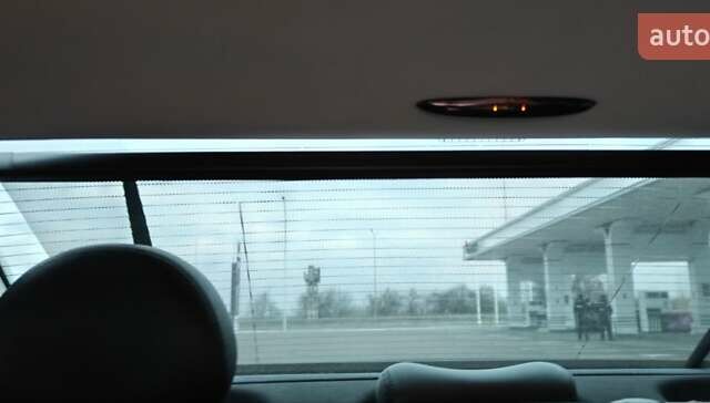 Черный Мерседес Е-Класс, объемом двигателя 2.2 л и пробегом 325 тыс. км за 9900 $, фото 26 на Automoto.ua