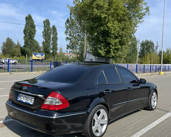 Черный Мерседес Е-Класс, объемом двигателя 3 л и пробегом 344 тыс. км за 9800 $, фото 12 на Automoto.ua