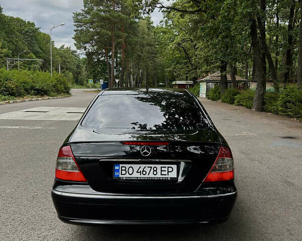 Черный Мерседес Е-Класс, объемом двигателя 2.2 л и пробегом 425 тыс. км за 9100 $, фото 6 на Automoto.ua