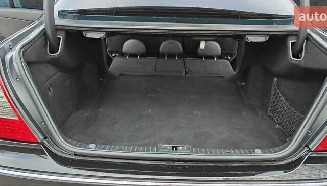 Черный Мерседес Е-Класс, объемом двигателя 2.2 л и пробегом 325 тыс. км за 9900 $, фото 43 на Automoto.ua