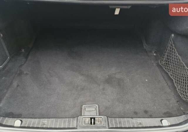 Черный Мерседес Е-Класс, объемом двигателя 1.8 л и пробегом 277 тыс. км за 7500 $, фото 20 на Automoto.ua