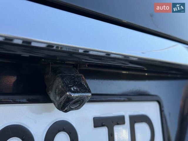 Черный Мерседес Е-Класс, объемом двигателя 2.5 л и пробегом 250 тыс. км за 6450 $, фото 10 на Automoto.ua